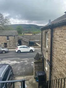 Lovely dog friendly apartment in central Hawes - Image 5