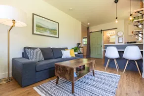 Peaceful guest suite by the forest - Image 2