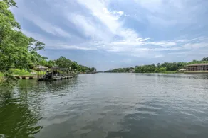 Lake Hamilton Hideaway  - Image 3