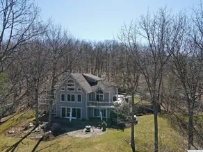 Sacred Dream Entire Property-Hot Tub Copake Lake - Image 2