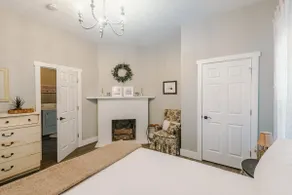 Elm Street Home Away From Home - Image 4