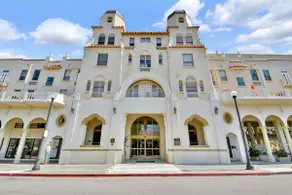 Beautiful 1 BR Condo Pool/Beach. Perfect Location! - Image 3