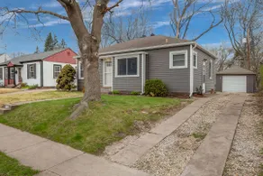 Pleasant 2 BR Home - Image 5