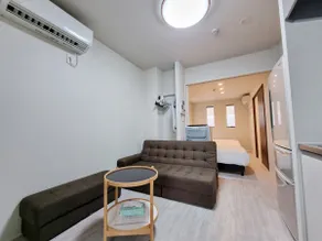 Nishi-Shinjuku Apartment - Image 4