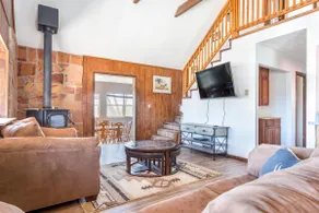 Mountain Views on Hillside in Eagar - Image 4