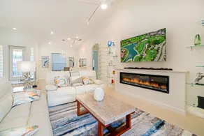 Private Oasis in the ♥ of Naples ☀Heated Pool/Spa☀ - Image 4