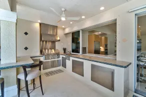 Private Oasis in the ♥ of Naples ☀Heated Pool/Spa☀ - Image 5