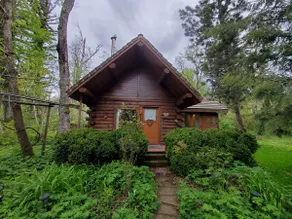 The Pines & Cherries Cabin Retreat in the Gorge - Image 2