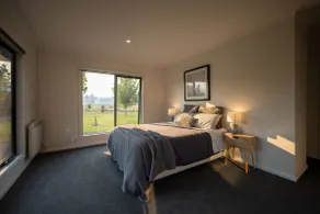 AROONA FLATS  -  Modern Home On Acerage With Private River Frontage - Image 3