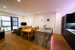 The Eden Warehouse - Pink Apartment (sleeps 4) - Image 5