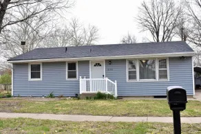 Modern & Spacious ~ Near Bill Snyder ~ ♛Royal Beds - Image 5