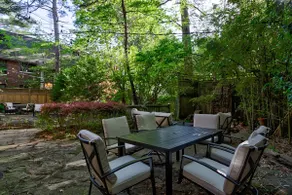 Peachtree House-Old World feel-sleeps 16 - Image 5