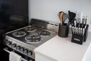*No Chores* Mountain View Studio Apartment - Image 3