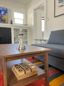 Handcrafted bungalow in the heart of Long Beach - Image 3