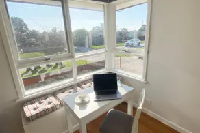Sunny central stay, entire unit - Image 5
