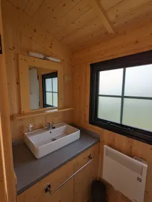 Wooden lodge for 4 people, with pool access - Image 5