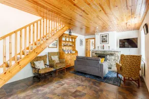 Traditional Cosy Cottage with beautiful views - Image 3