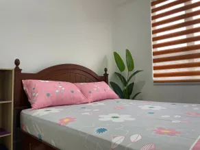 3-bedroom House Free Netflix WiFi Parking - Image 4