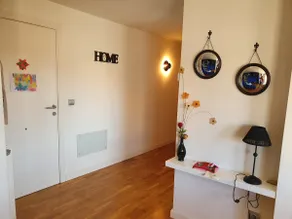 Beautiful penthouse with terrace and garage in the center - Image 2