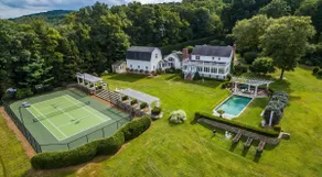 Luxurious Litchfield County Summer Estate - Image 2