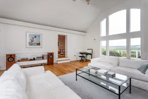 Luxurious Litchfield County Summer Estate - Image 4