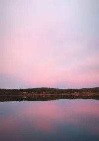 The Lazy Loon Lake House - Image 2