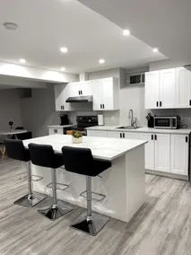 Sunset Way Getaway - 2 Bedroom, Minutes from Falls - Image 2