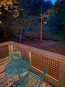 Private Modern Creekside Cottage Offering A Peaceful & Relaxing Getaway - Image 4