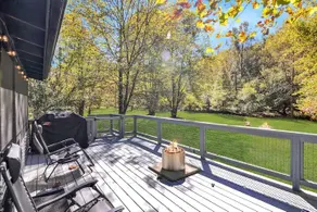 Private Modern Creekside Cottage Offering A Peaceful & Relaxing Getaway - Image 2