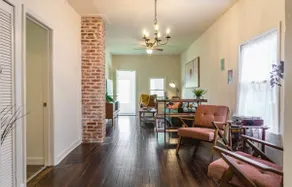 Charming 100 y/o Home on Historic Strawberry Hill - Image 3