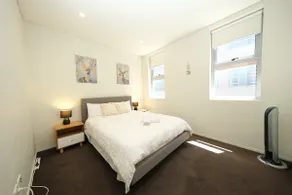 Superb 1 bed apartment in Syd CBD darling harbour - Image 2