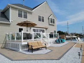 5BR/3BTH waterfront family beach house with hot tub, kayaks, bikes and game room - Image 3