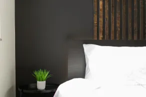 Downtown Luxury Apartment - Image 2
