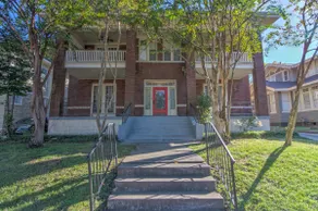 1900's Historic Getaway - Prime Midtown Location! - Image 5
