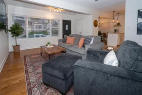 Cheerful 2-bedroom home in the heart of Dubuque - Image 2