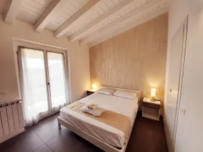 Bright apartment with pool and amazing view - Image 3