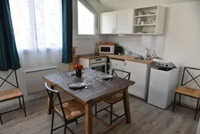 Studio at the entrance to the beach with free parking - Image 3