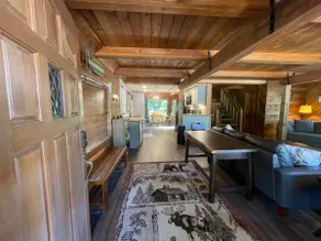 The Peace of Paradise Cabin 5 mi from the Nisqually entrance to Mt.Rainier - Image 2