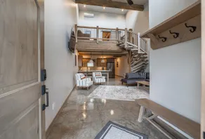 Mountain Views•2BR Condo Balcony Spa• Near Glacier - Image 5