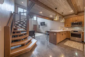 Mountain Views•2BR Condo Balcony Spa• Near Glacier - Image 2