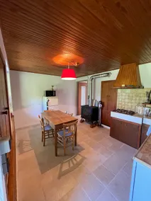 Small house in the countryside - Image 5