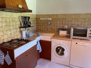 Small house in the countryside - Image 3