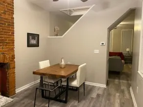 1Gig Wi-Fi Home for Professionals on quiet street - Image 5