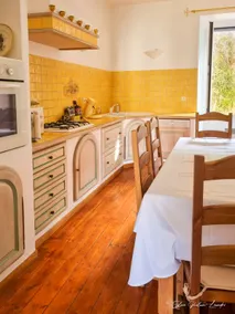 Spacious and pleasant 2-bedroom near the village center - Image 4
