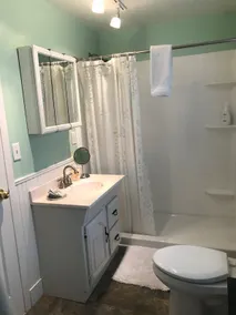 Adorable loft carriage house with hot tub - Image 2