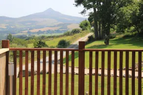 Warm comfortable large house with stunning views - Image 2