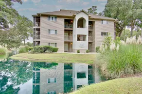 “Amaroo”- Sunset Beach Getaway With Pool & Views! - Image 2