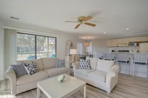 “Amaroo”- Sunset Beach Getaway With Pool & Views! - Image 4