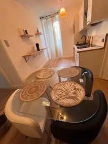 Cozy and modern 2 bedroom hyper center Wi-Fi*AC - Image 5