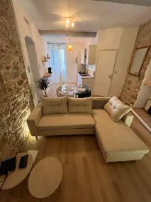 Cozy and modern 2 bedroom hyper center Wi-Fi*AC - Image 4